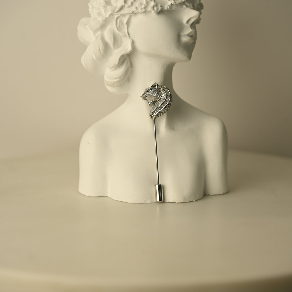 Regal Horsehead Brooch