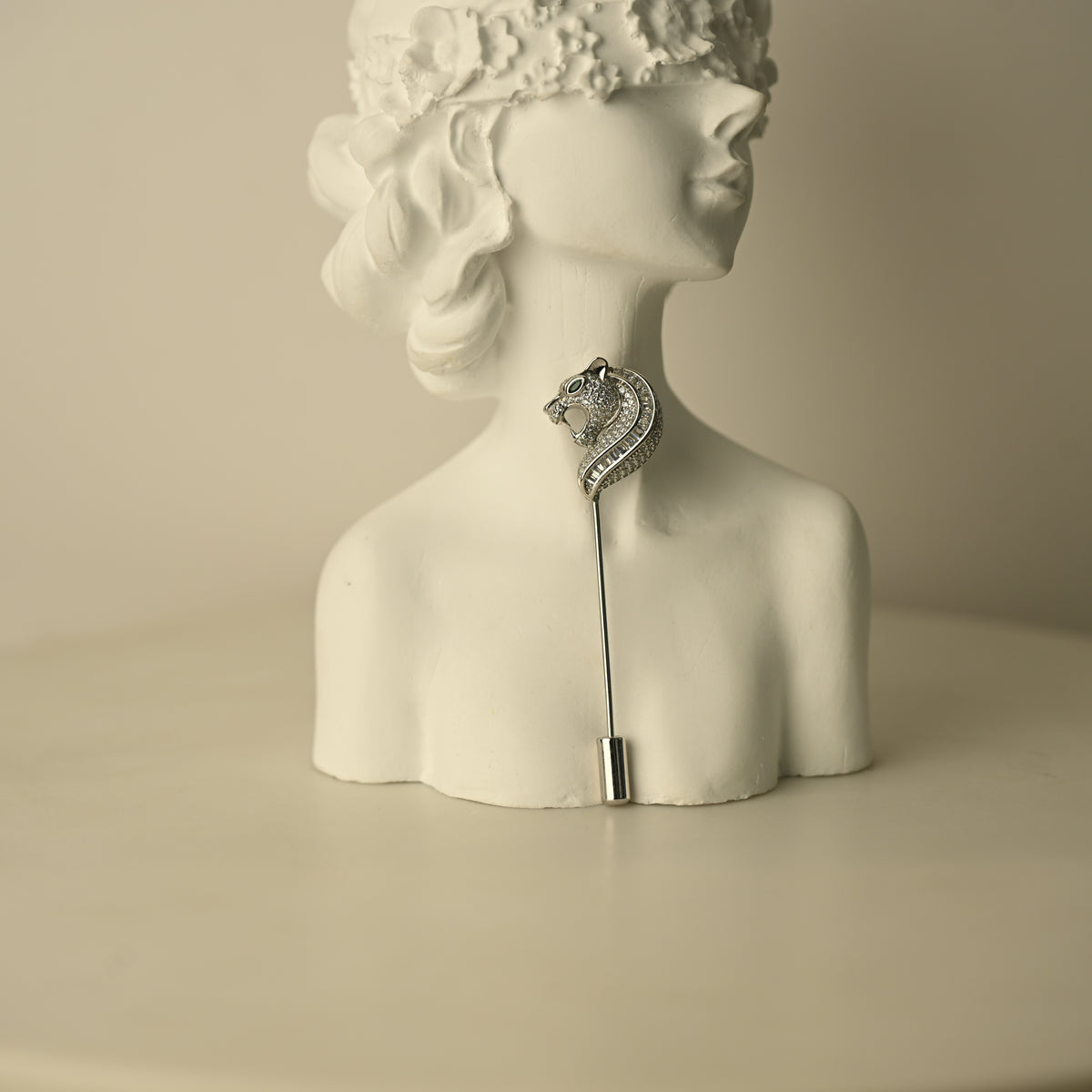Regal Horsehead Brooch