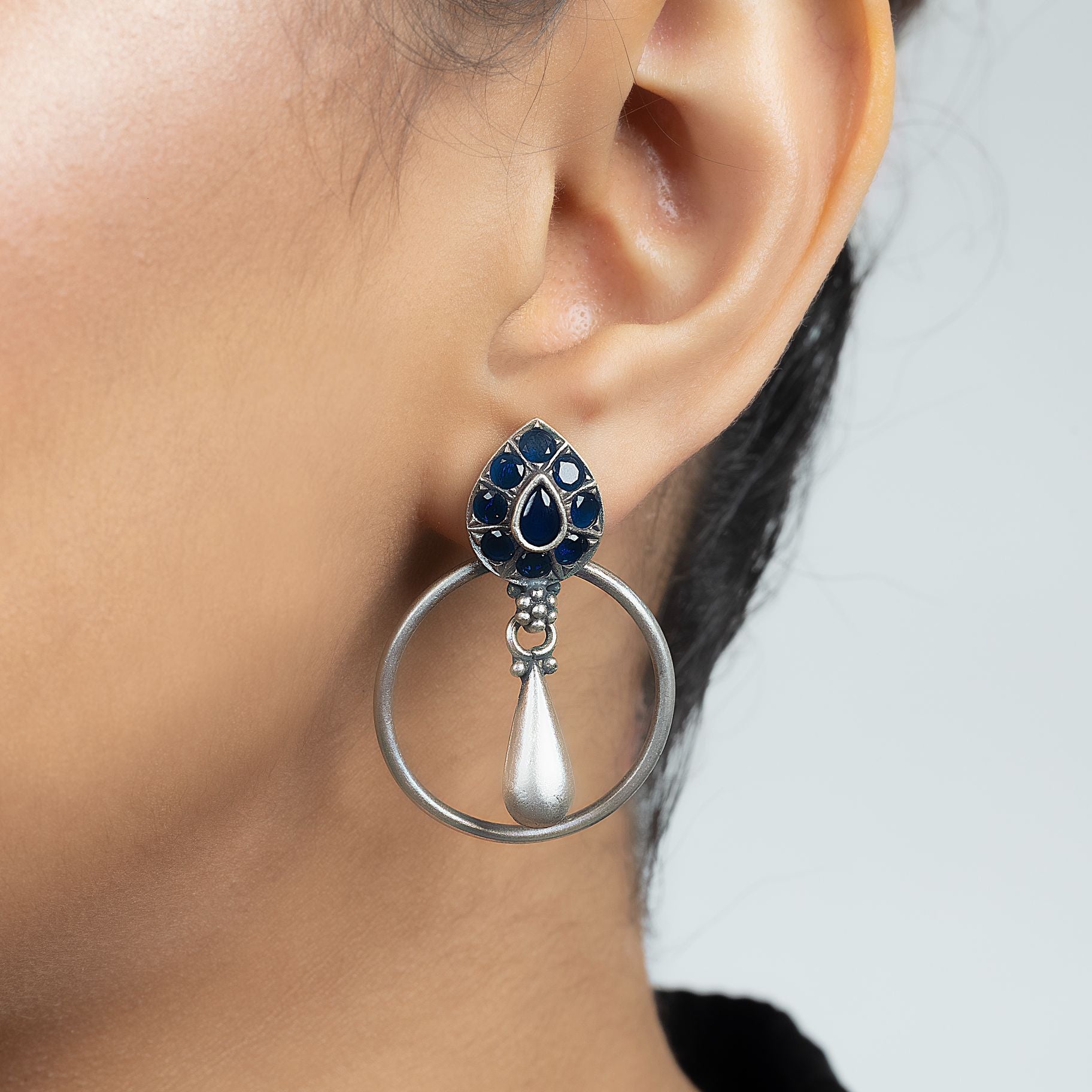 Elegant Pendulam Earrings silverhousebyrj