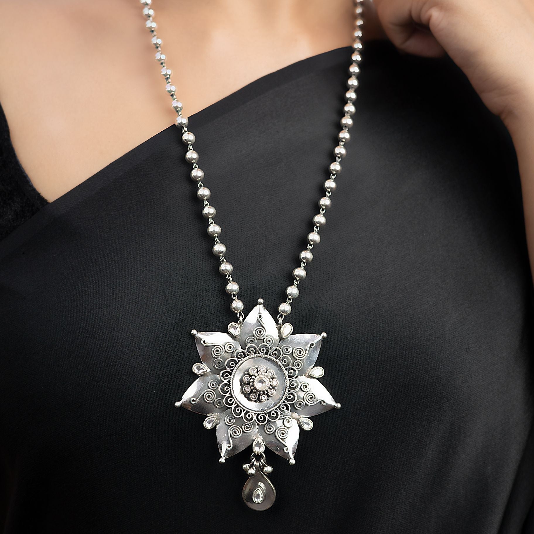 Floral Shined Pendant with Matar mala silverhousebyrj