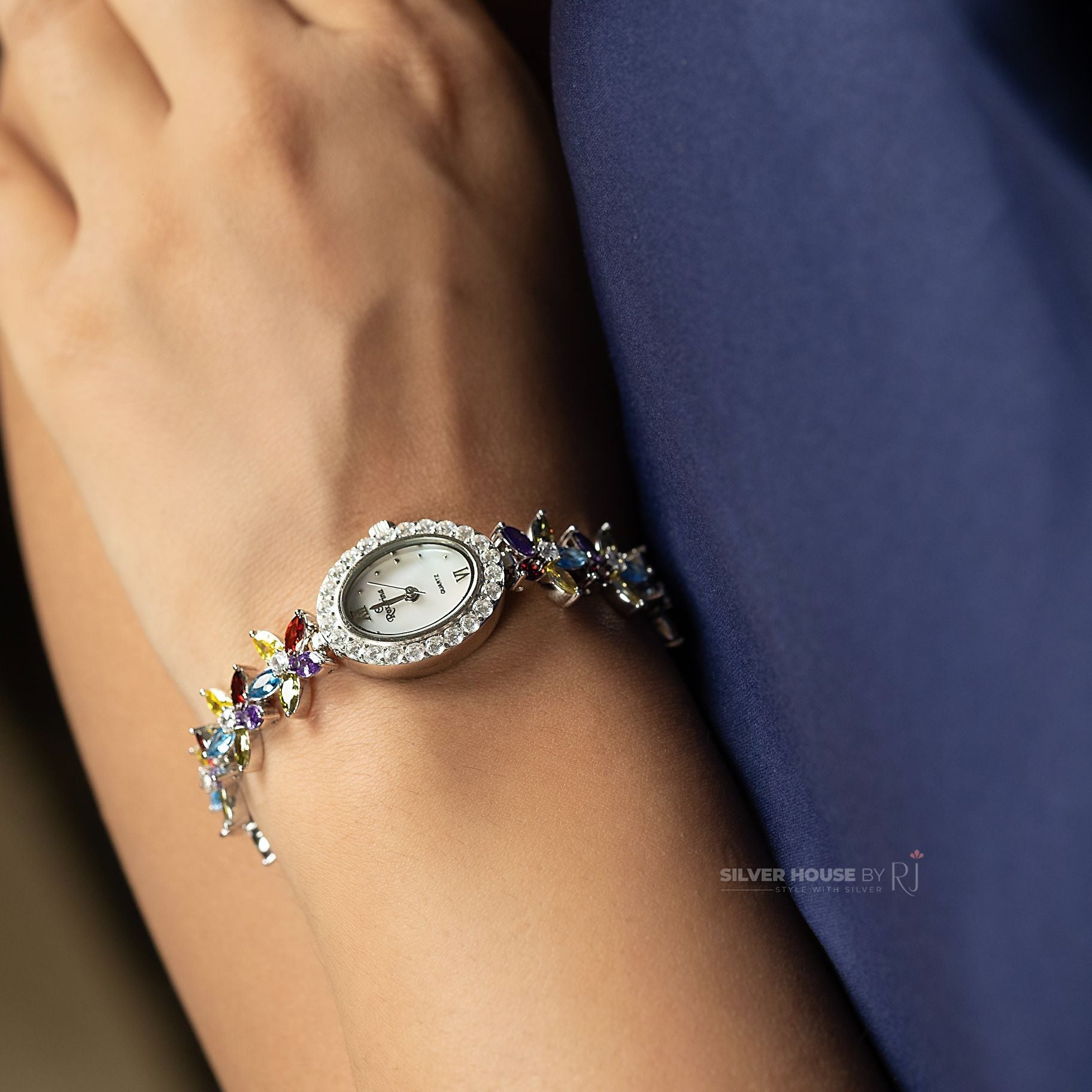 Italiano Floral Wrist Chain Ladies Watch silverhousebyrj