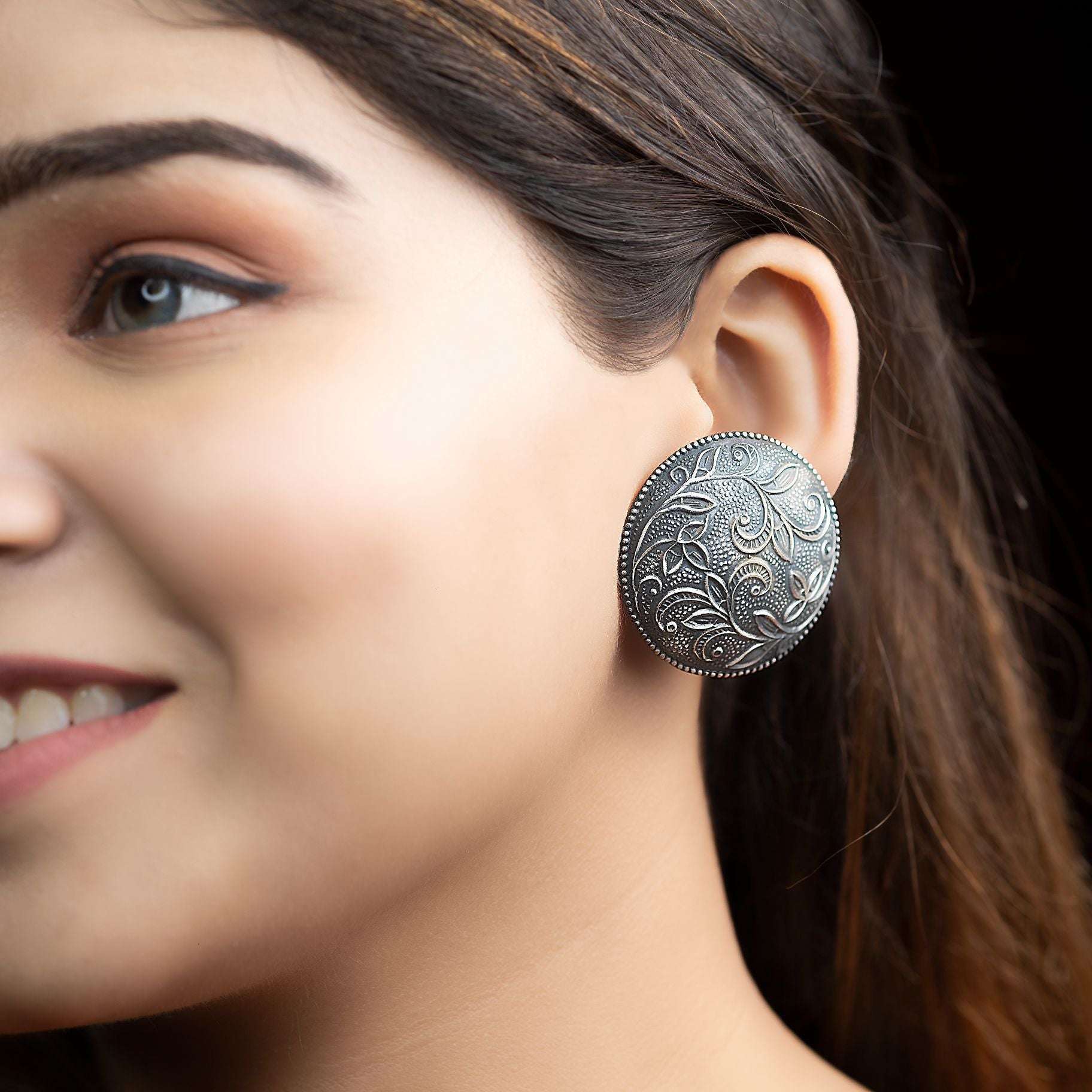 Round Radiance Stud Earrings silverhousebyrj